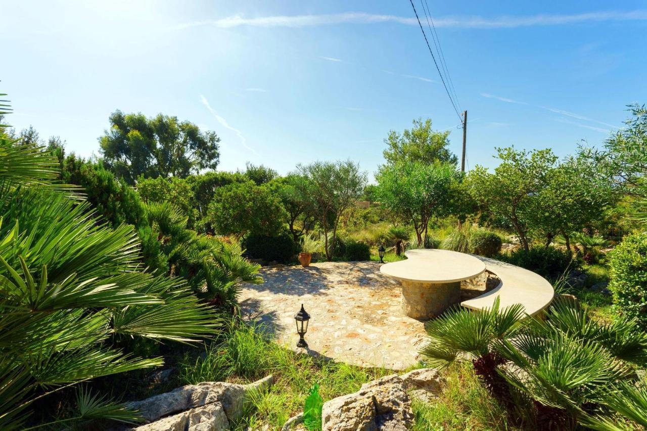 Villa Piedra *